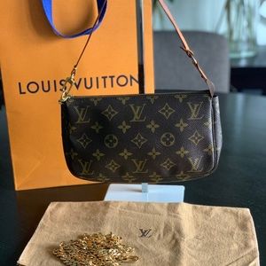 Louis Vuitton Pochette Accessoires